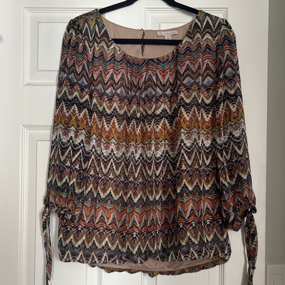 Dressbarn Women’s Blouse Multicolor Chevron Print Tie Sleeve – Size XL